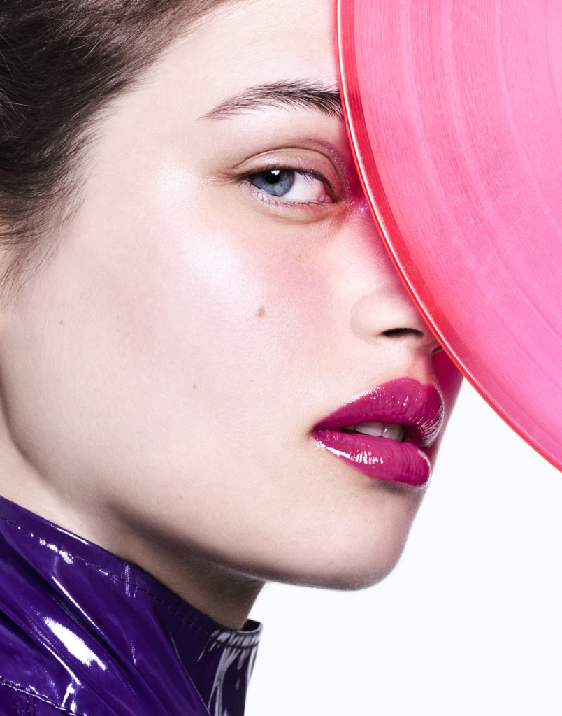 beauty-photographer-london-neon-pink-closeup-benjamin-kaufmann