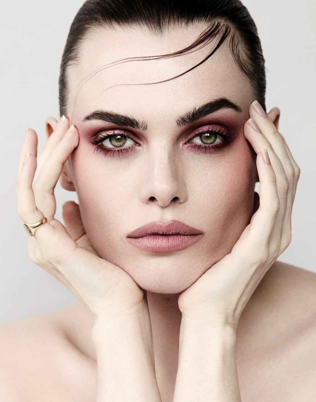 beauty-photographer-london-editorial-strong-eyes-benjamin-kaufmann beauty-photographer-london-editorial-strong-eyes-benjamin-kaufmann