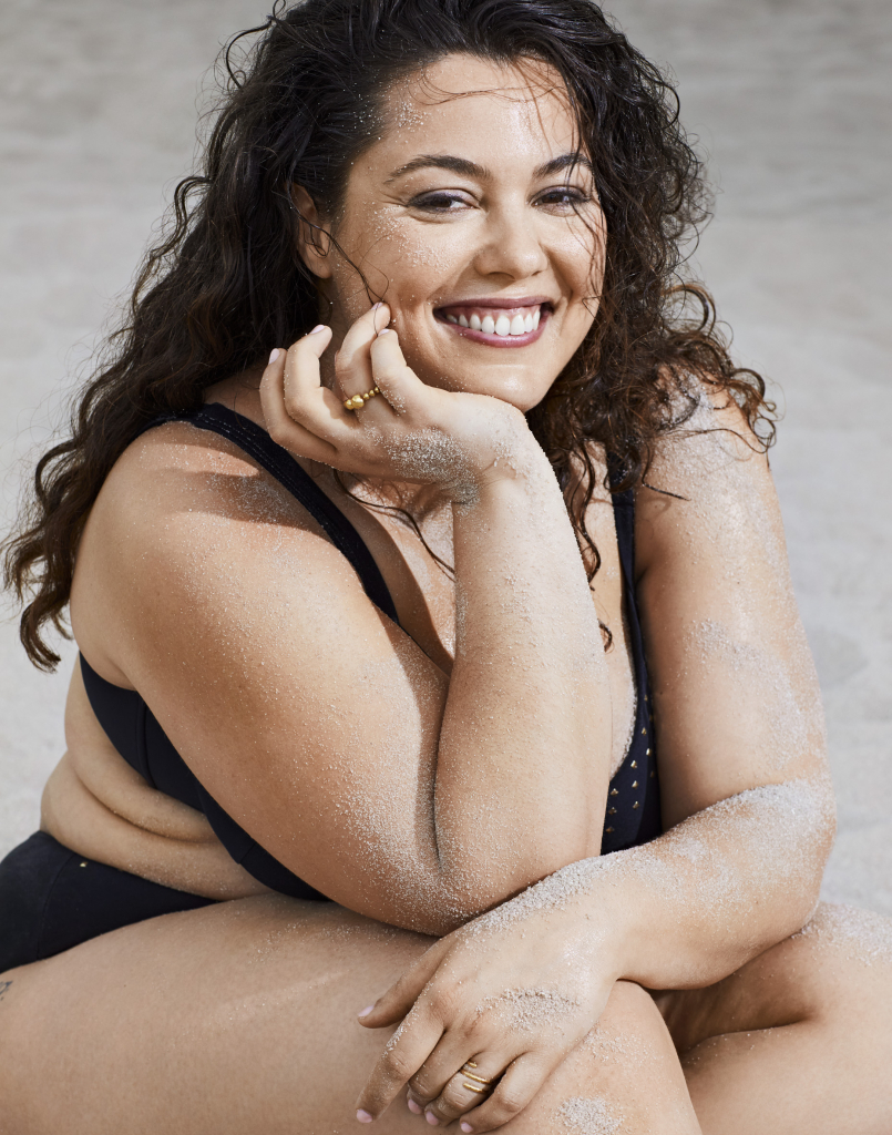 skincare-photographer-london-curvy-beach-editorial-benjamin-kaufmann